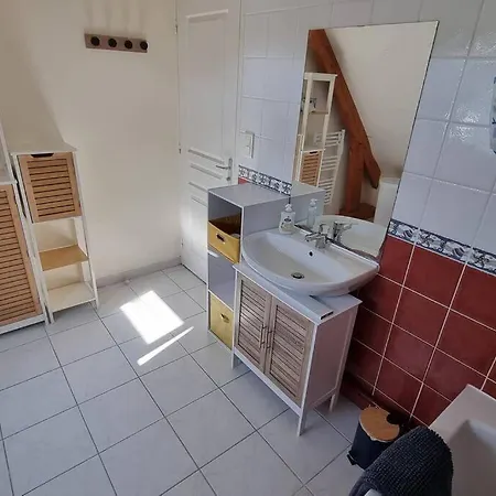 Maison De Famille Situee A Saint-molf. Saint-Molf