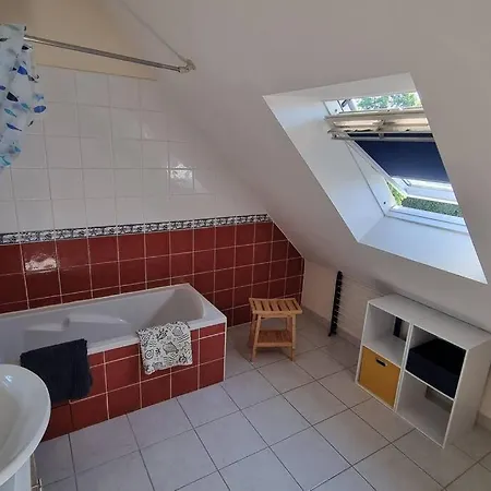 Maison De Famille Situee A Saint-molf. Semesterbostad