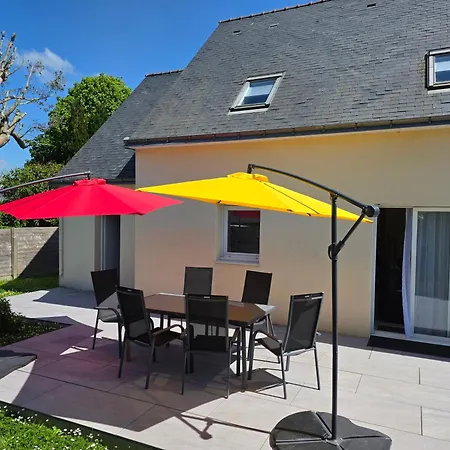 Maison De Famille Situee A Saint-molf. * Saint-Molf