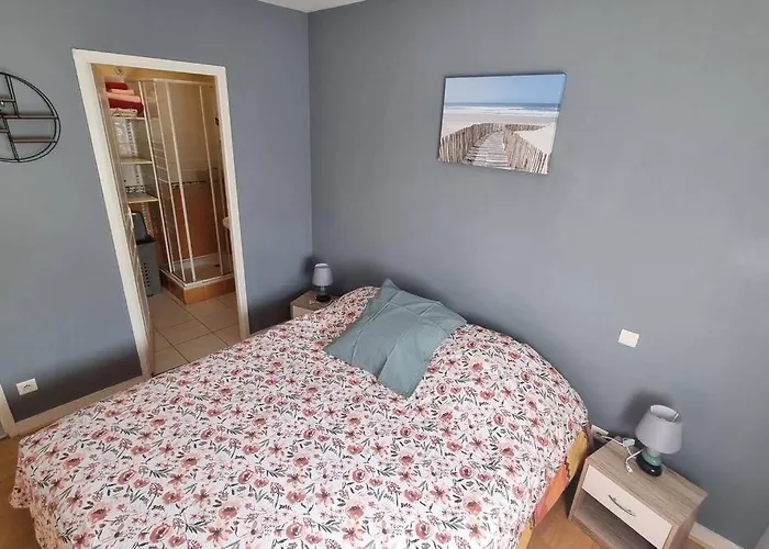 Maison De Famille Situee A Saint-molf. * Saint-Molf